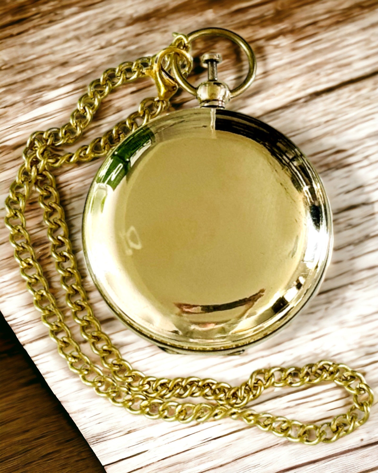 Golden Color Adventure Compass – Elegant Discovery Navigator