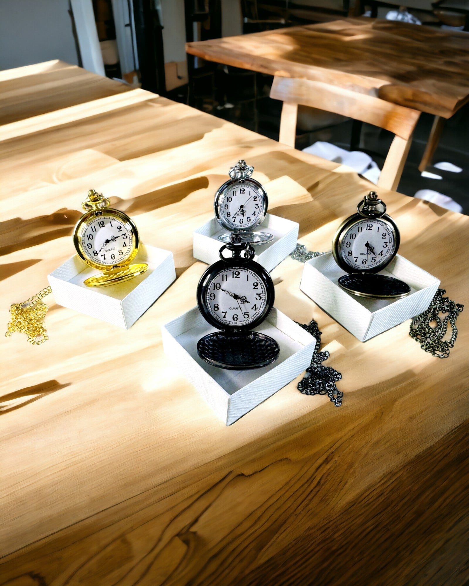 Золотий кишеньковий годинник у вінтажному стилі з можливістю гравіювання