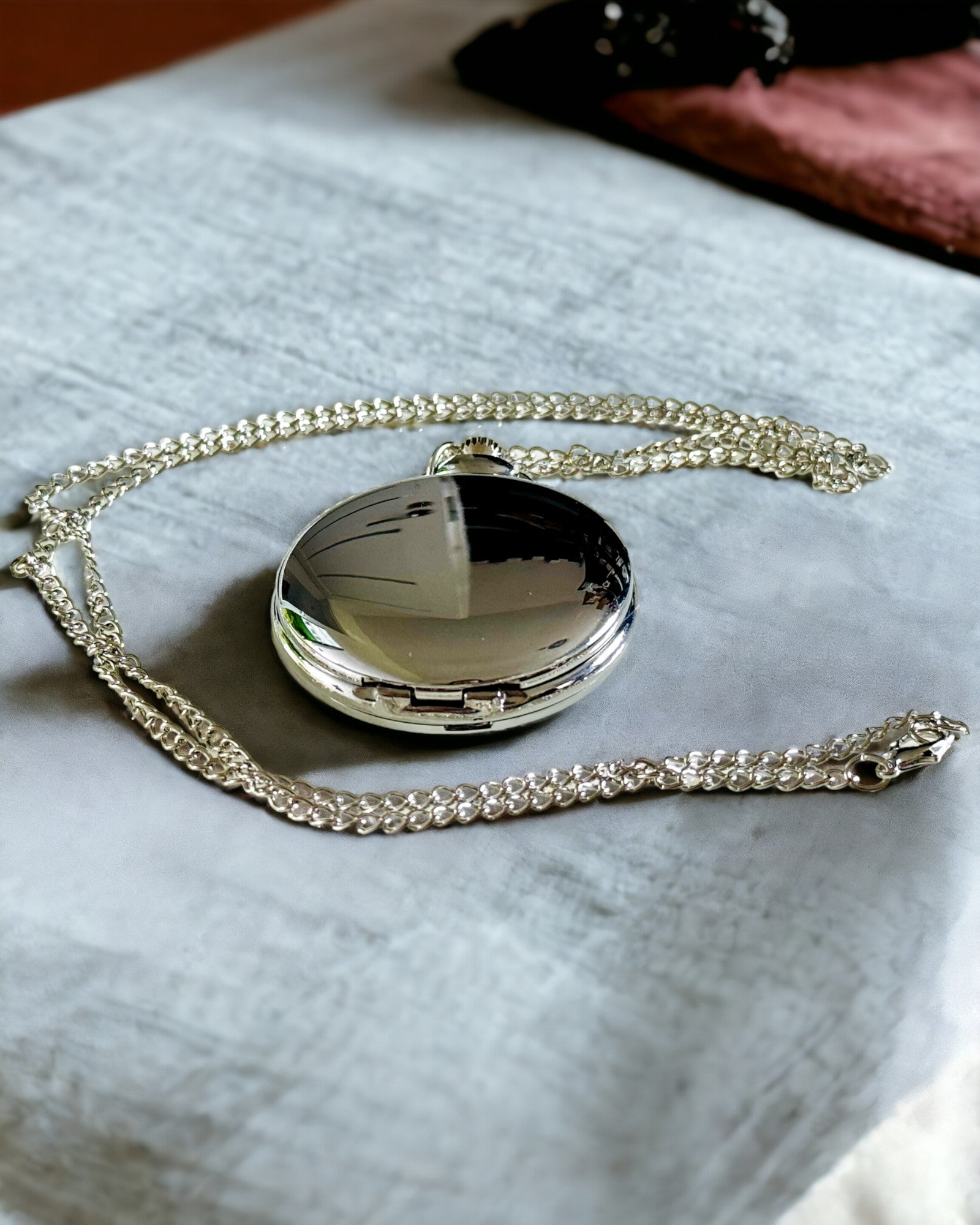 Класичний Срібний Кишеньковий Годинник з Опцією Гравіювання