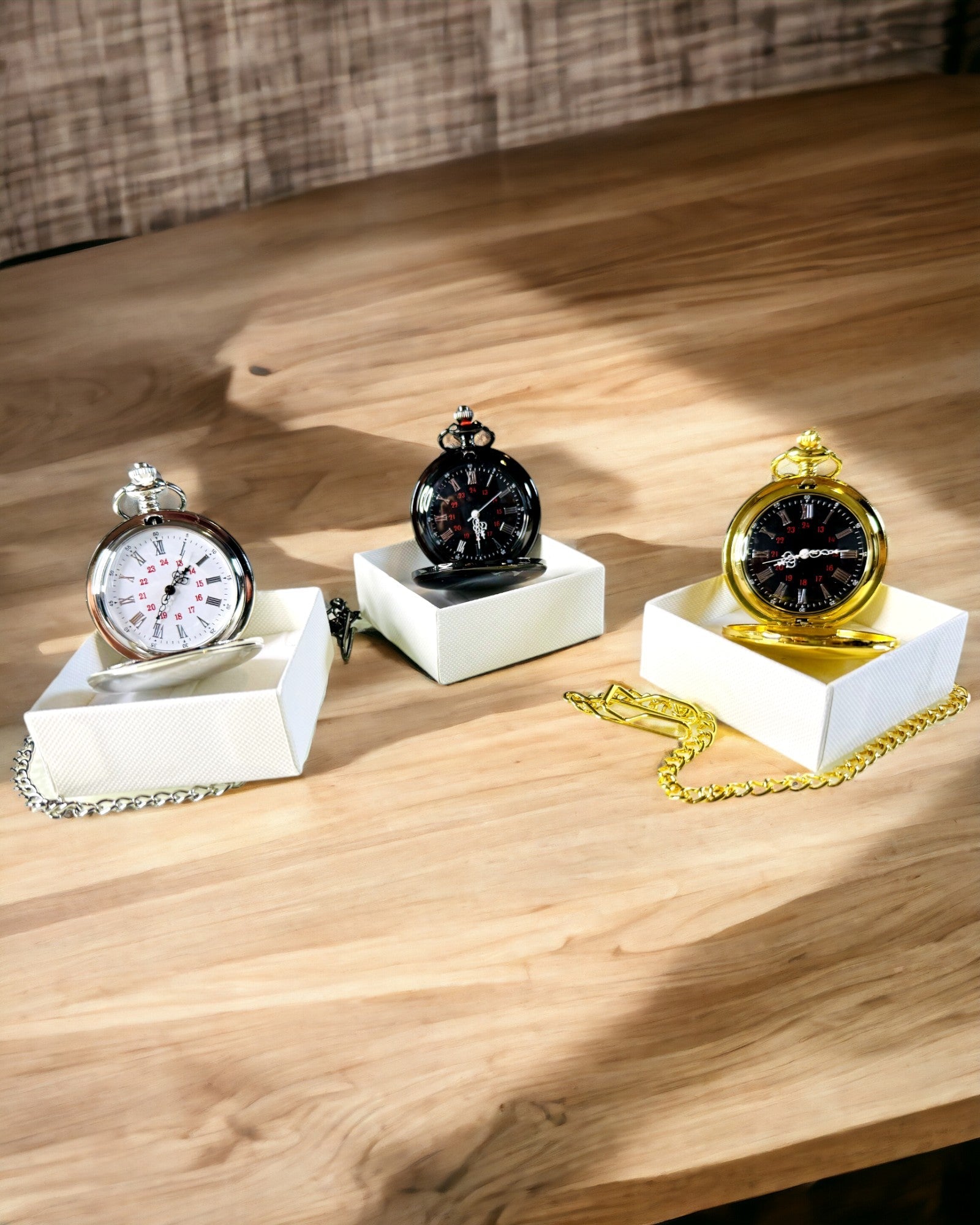 Silver pocket watch with quartz movement and engraving option