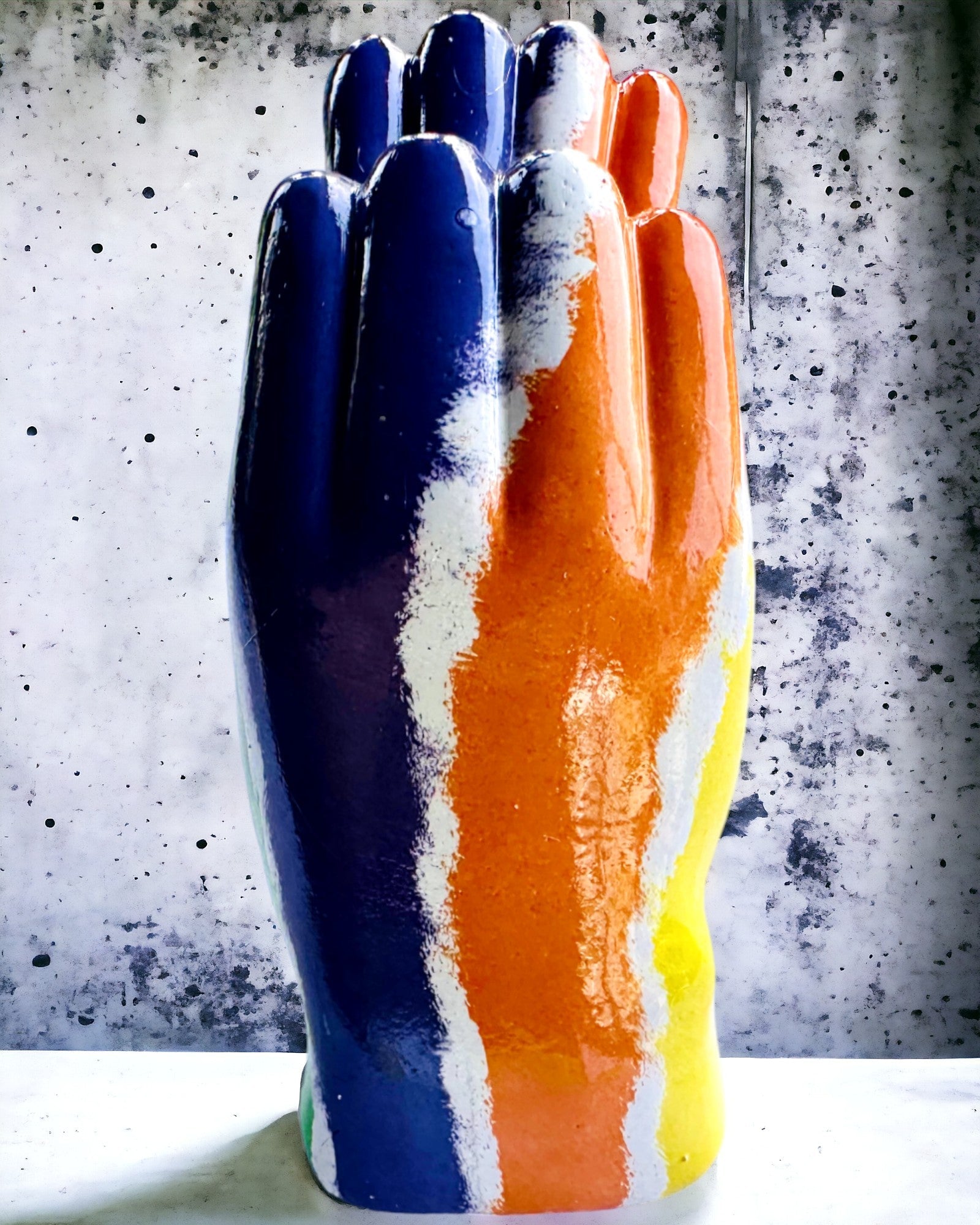 Barevné Prostorové Srdce - Dekorativní Figurka z Pryskyřice s možností personalizace, jako dárek