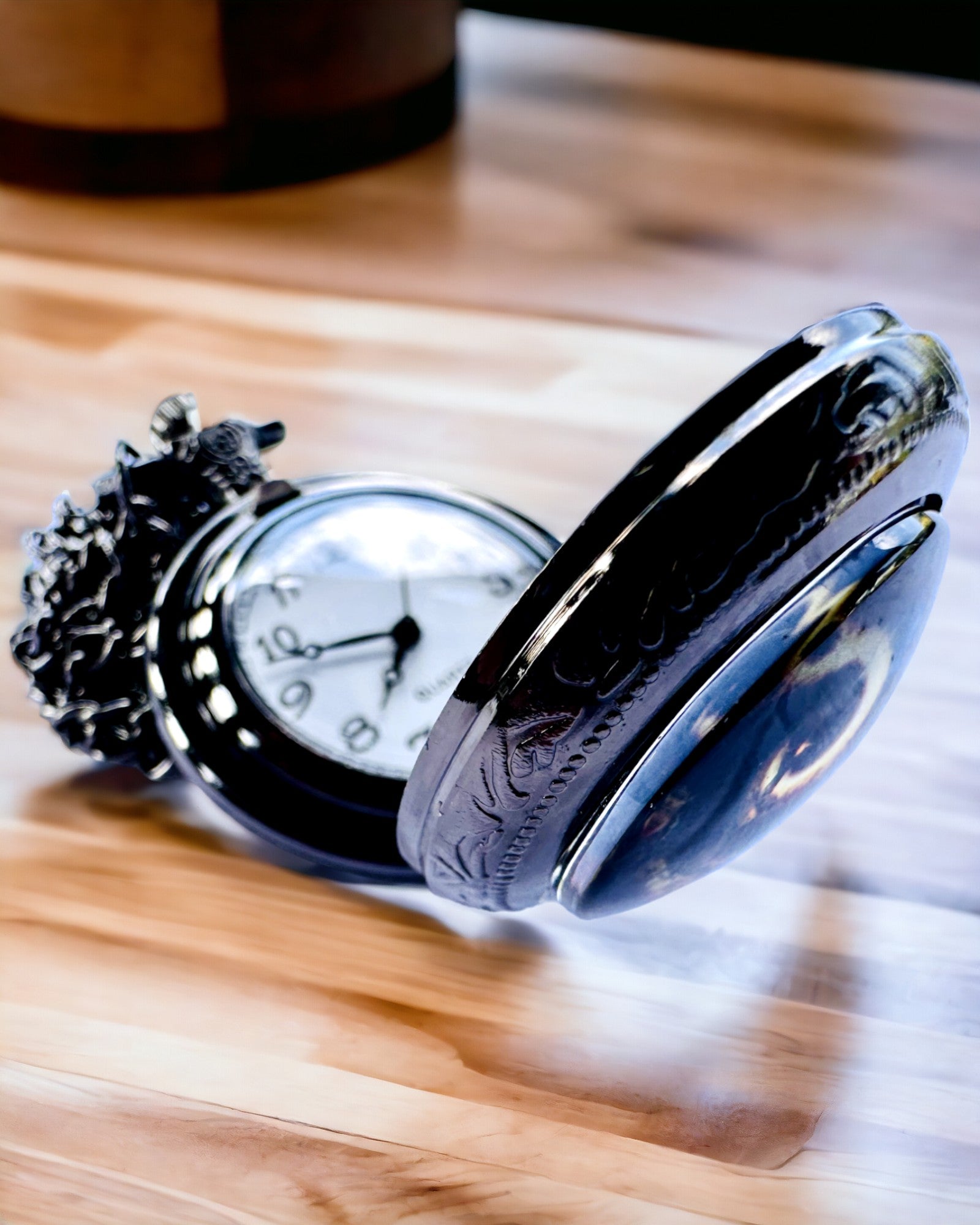 Кишеньковий годинник "Galactic Eye" з персоналізацією гравіюванням