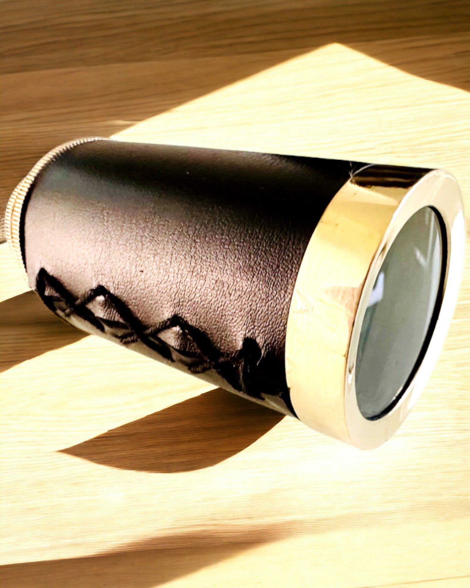 Luneta Podróżnika Raj – Rukotvorine - personalizacija gravurom