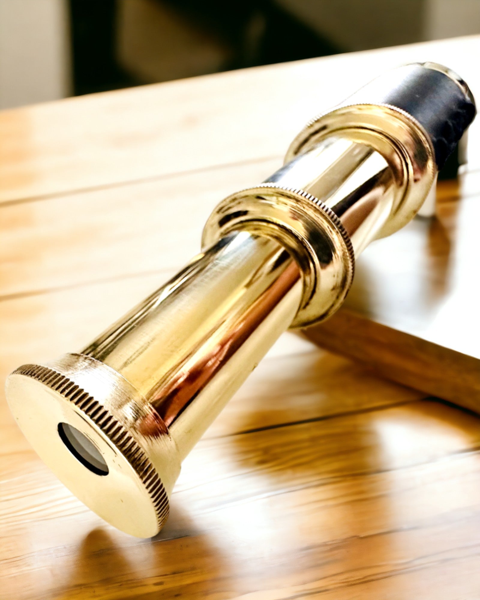 Luneta Podróżnika Raj – Rukotvorine - personalizacija gravurom