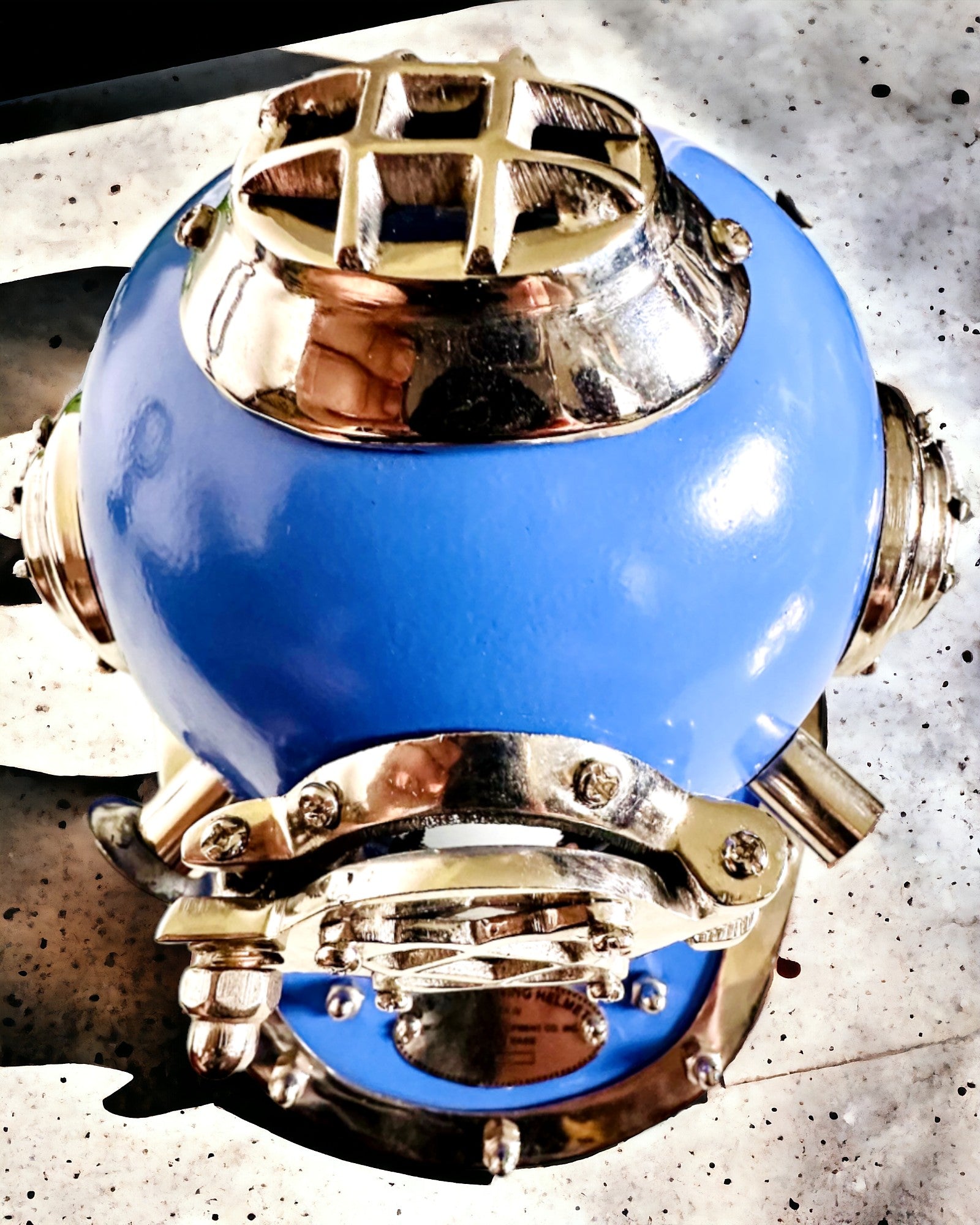 Casco del Descubridor de las Profundidades - Edición de Coleccionista con Opción de Grabado, 35 cm, regalo para bombero o buzo