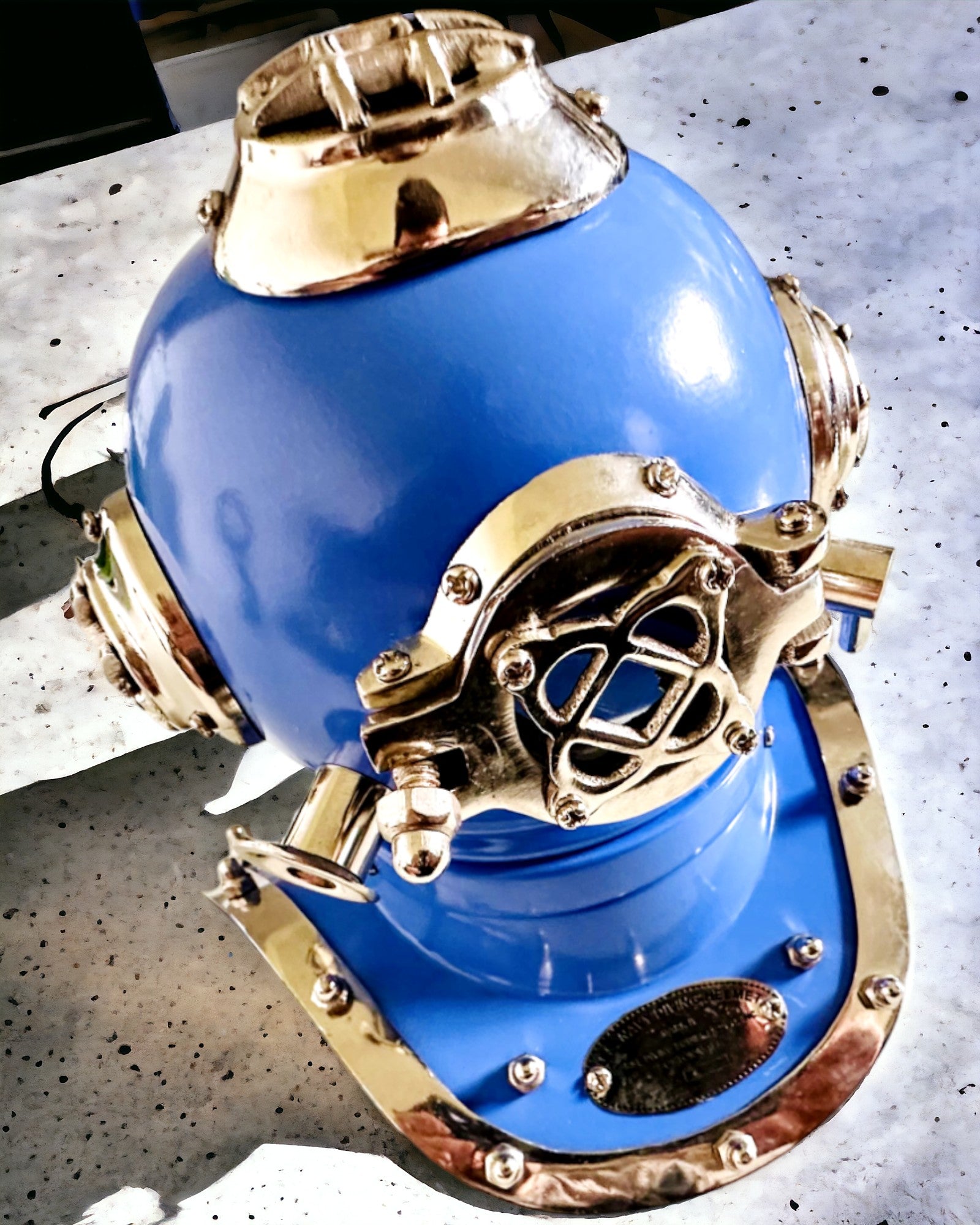 Casco del Descubridor de las Profundidades - Edición de Coleccionista con Opción de Grabado, 35 cm, regalo para bombero o buzo