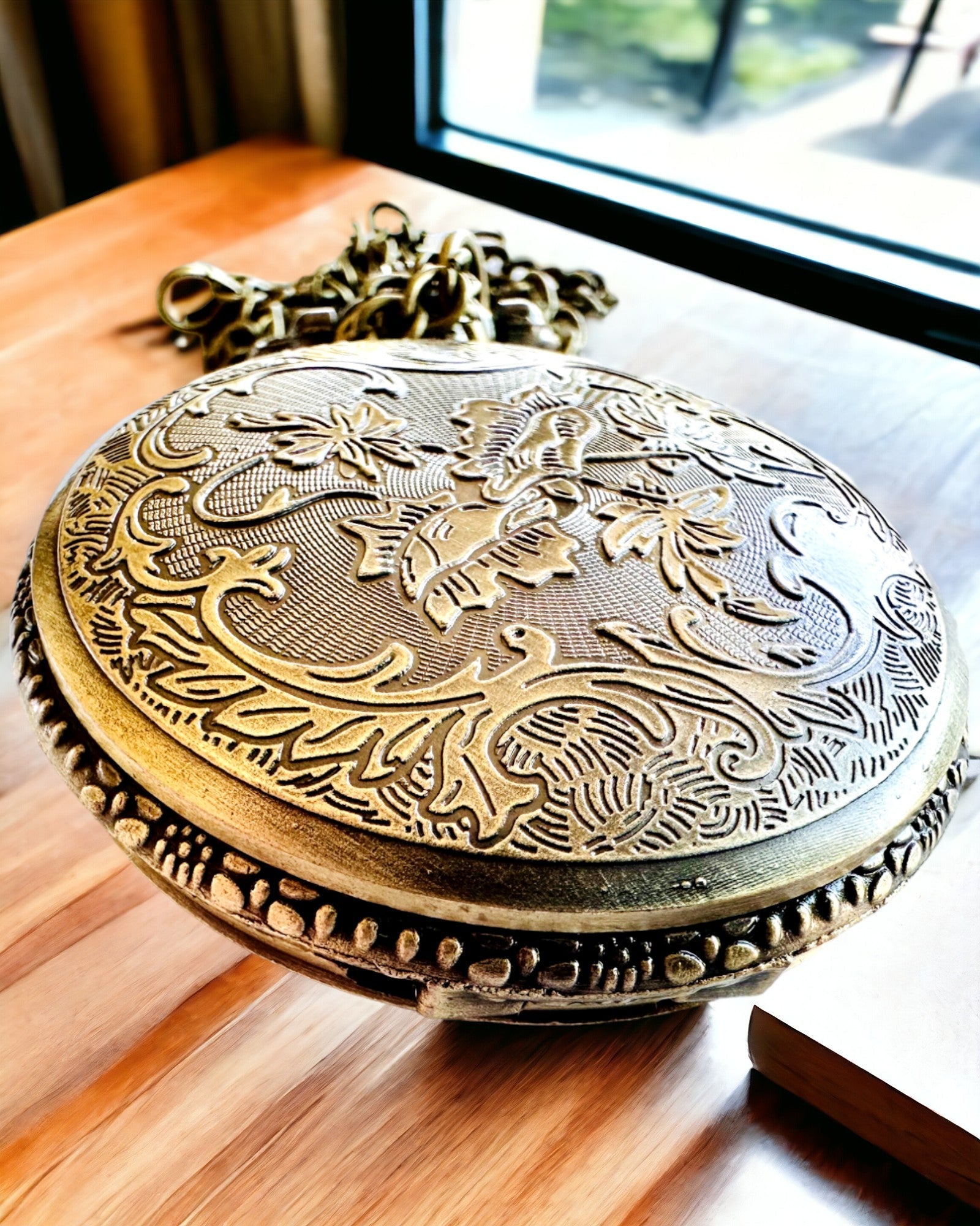 Kišeninis laikrodis „Motociklininko elegancija“ – Graviravimas