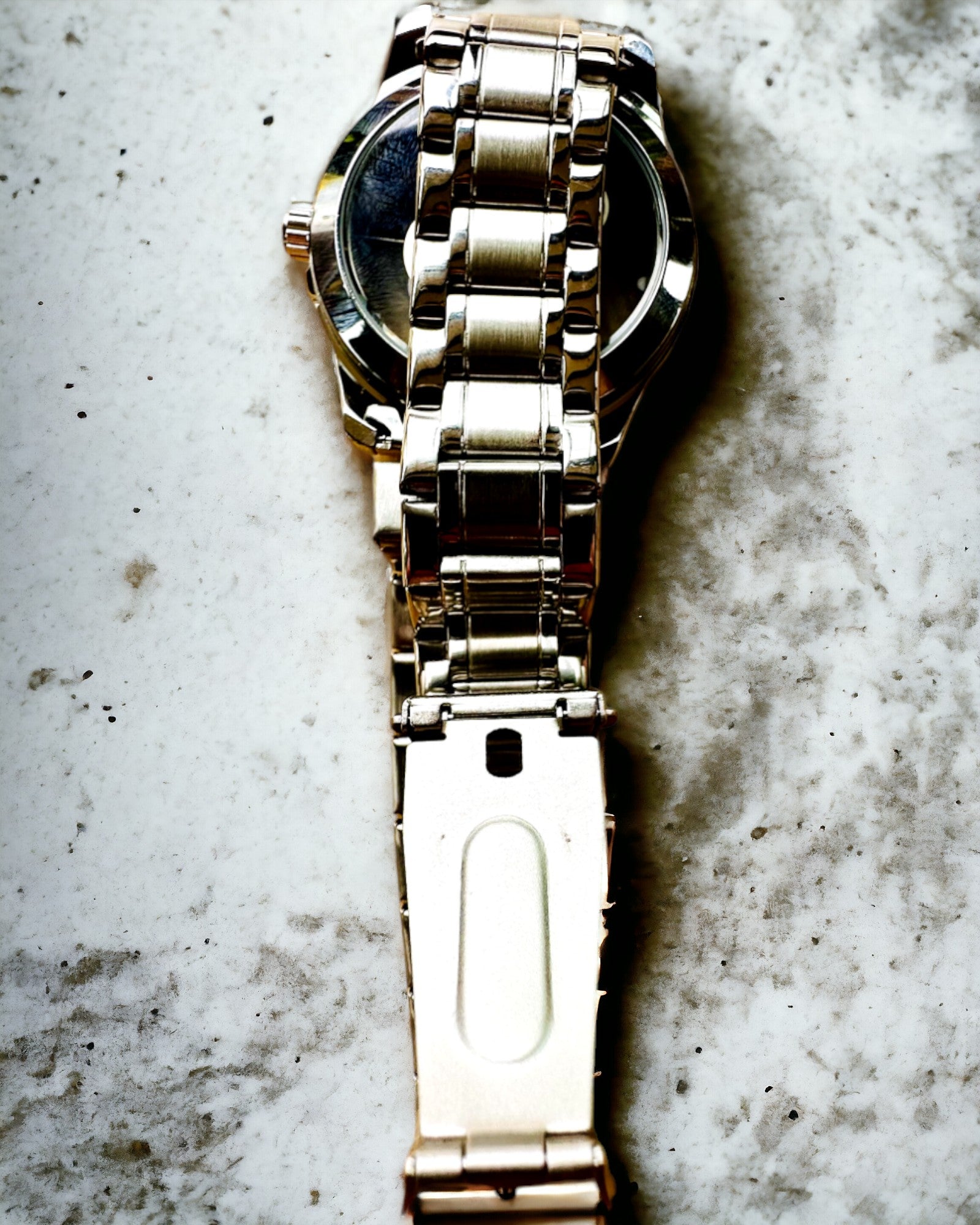 Elegant Men's Watch KIMSDUN Prestige Transparent Mechanism and Sporty Elegance, customizable with engraving