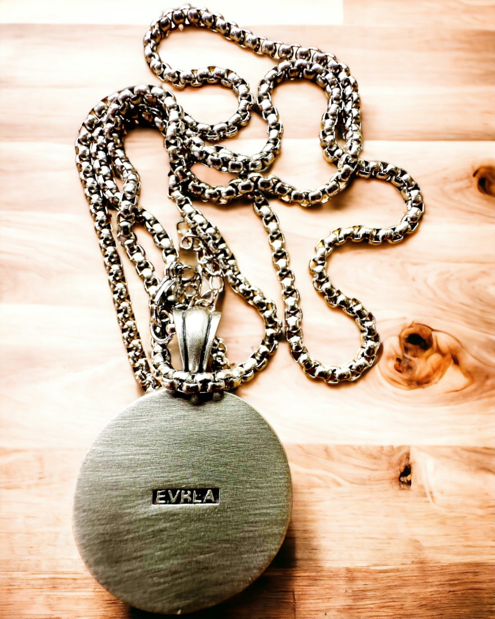 Компасовий намисто „Eurla” - можливість персоналізації гравіюванням