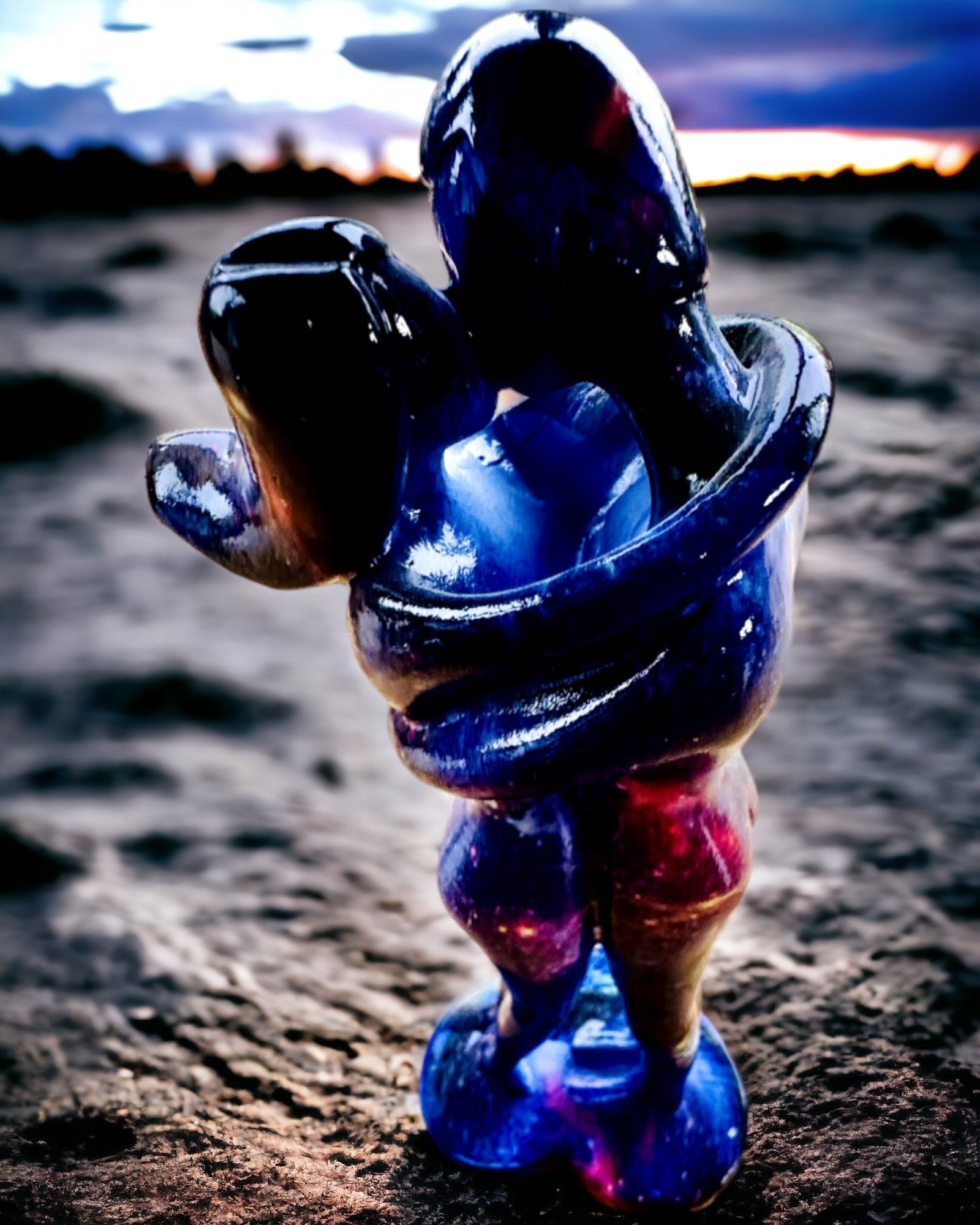 Космічний Обійм - Фігурка з Смоли з Опцією Гравіювання