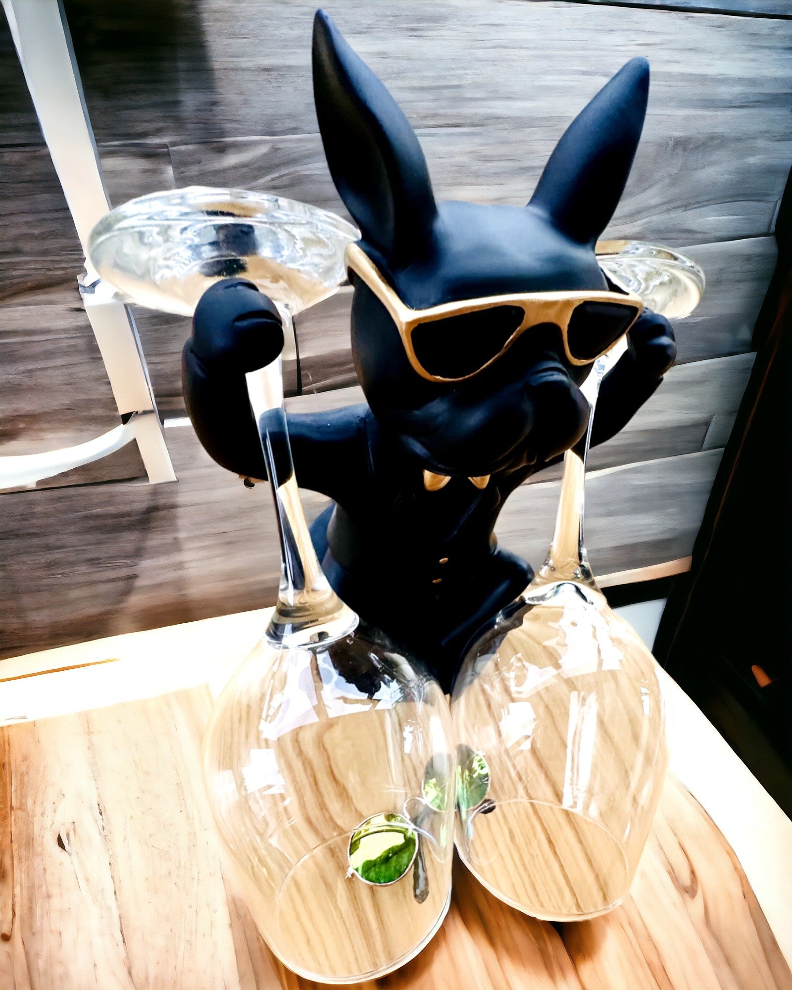 Figūriņa Bulldog Elegance - Ekskluzīvs glāžu turētājs, iespēja personalizēt ar gravējumu