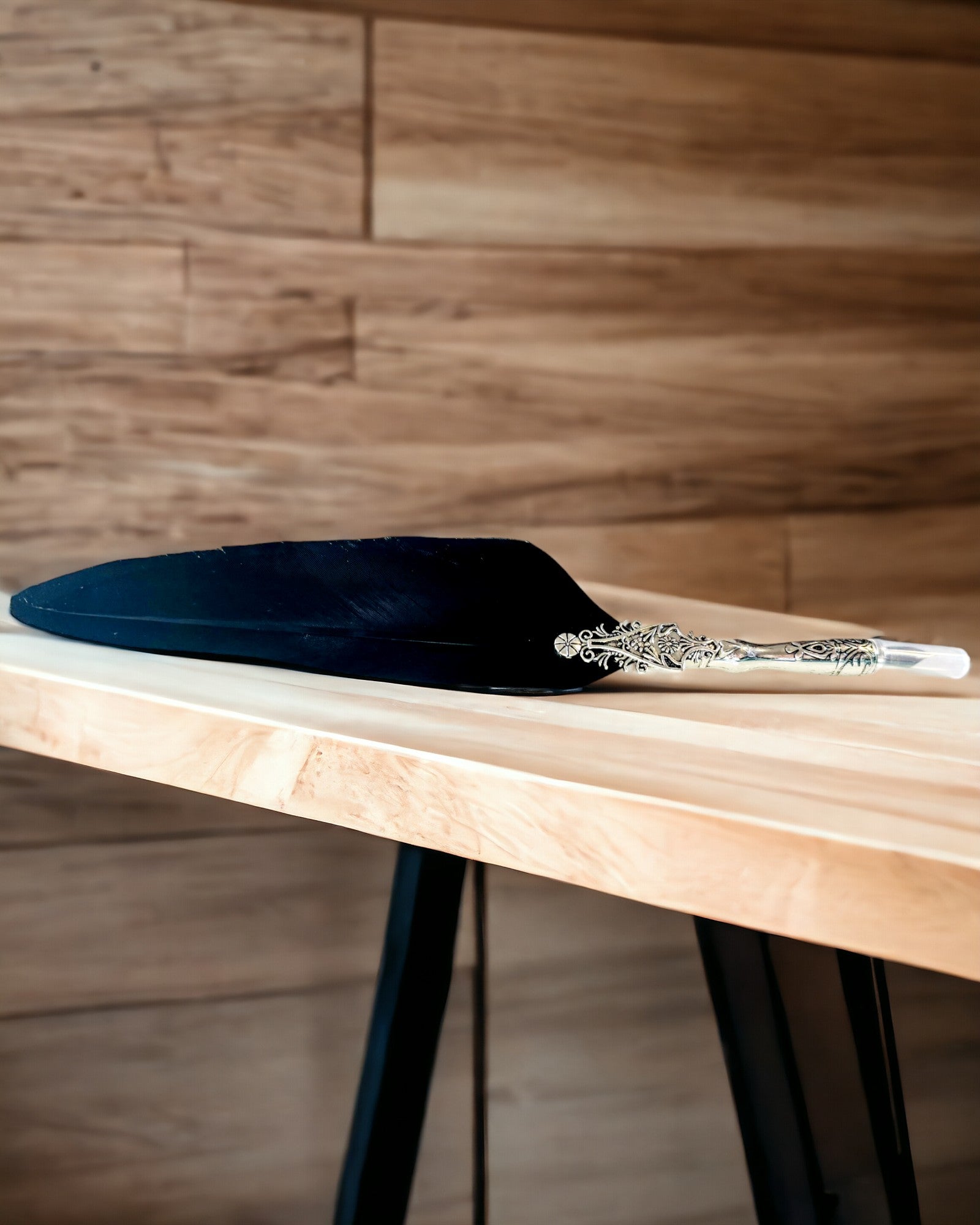 Vintage Calligraphy Pen with Natural Goose Feather – Ideal Gift for Mother's Day or Teacher's Day. Engraving