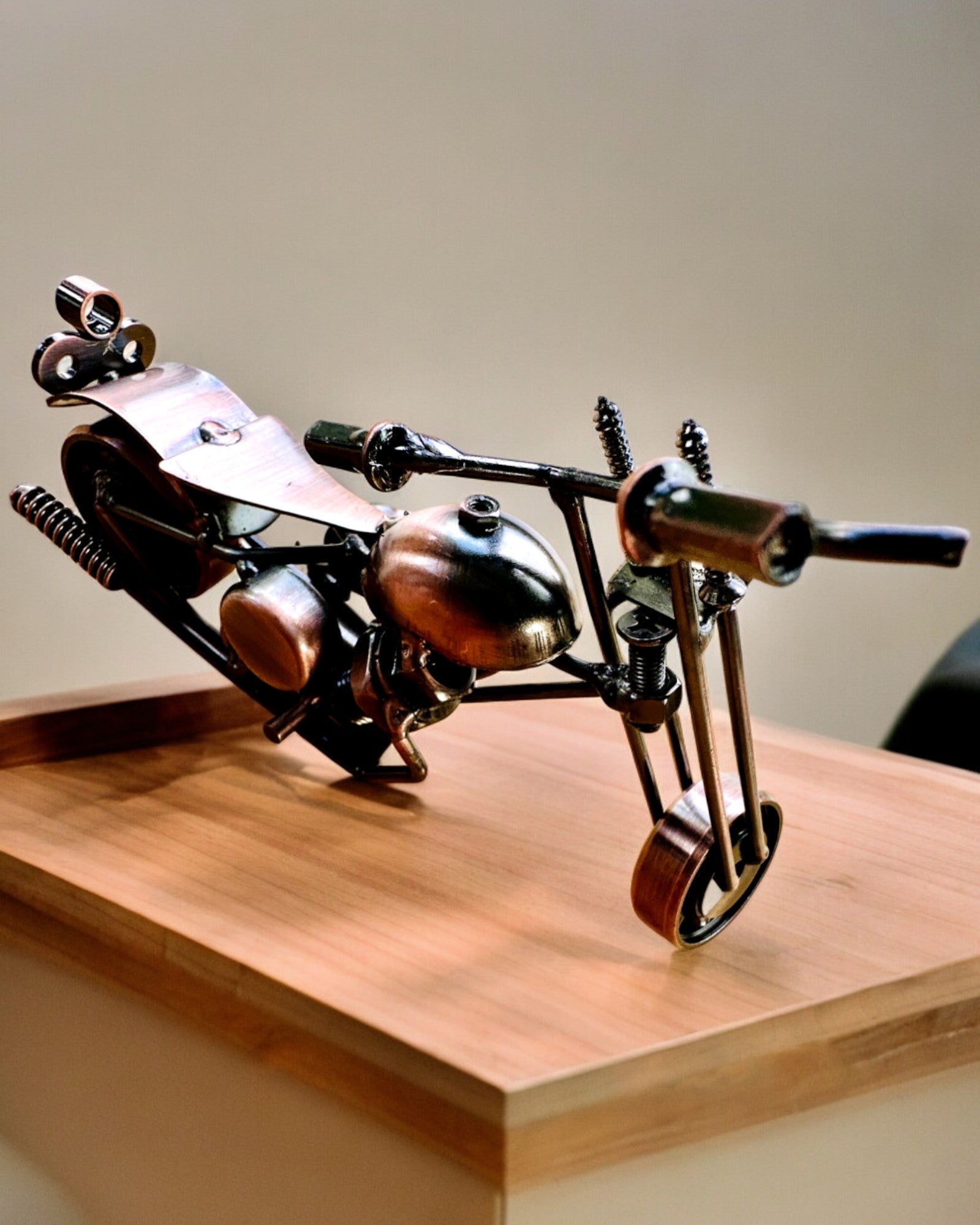 Ручна Модель Мотоцикла з заліза, Chopper, персоналізація, гравірування на подарунок