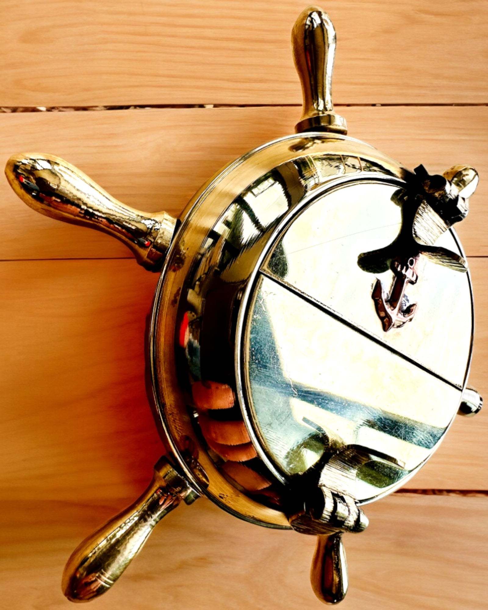 Капітанська латунна попільничка - можливість персоналізації подарунка гравіюванням, ручна робота