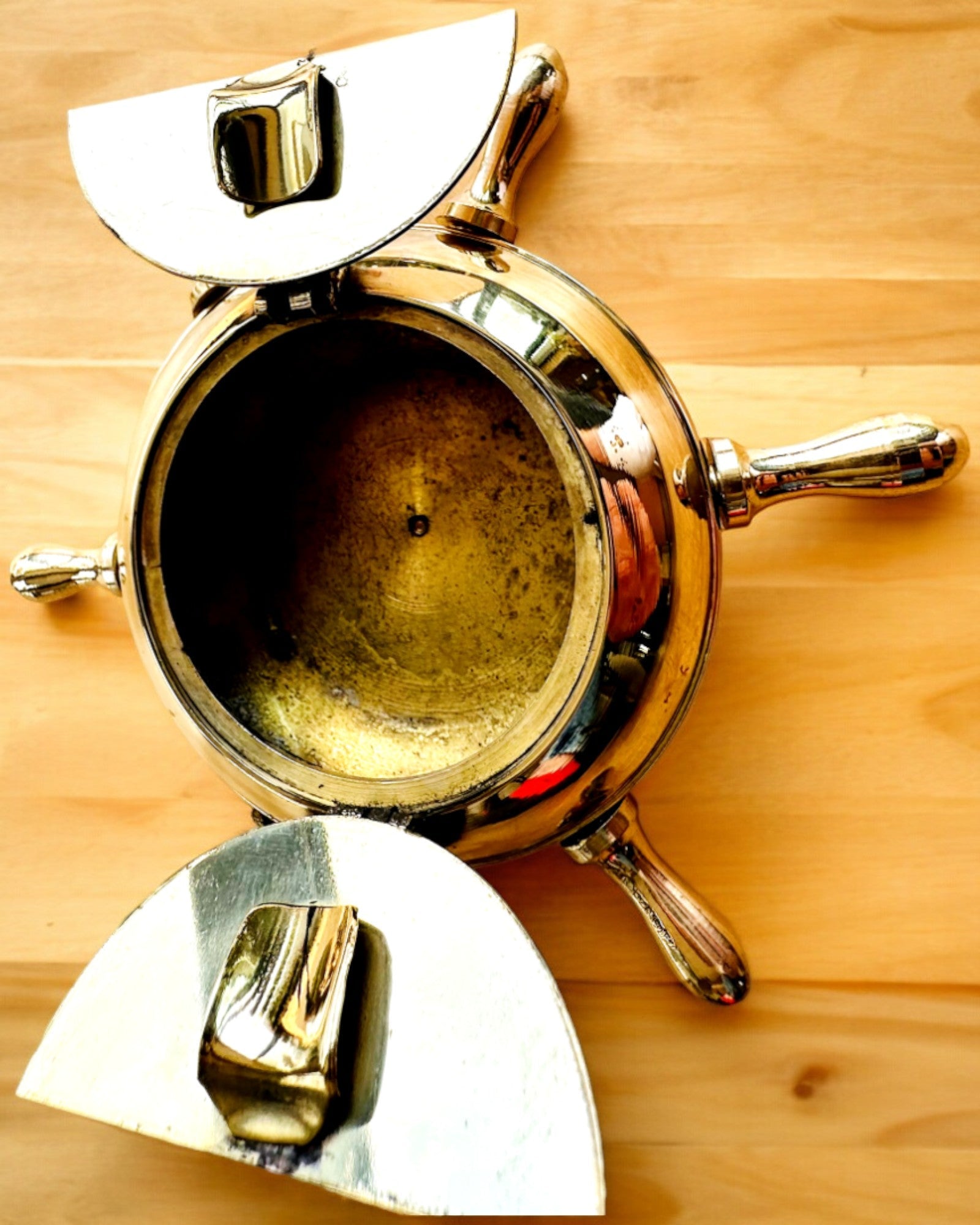 Капітанська латунна попільничка - можливість персоналізації подарунка гравіюванням, ручна робота