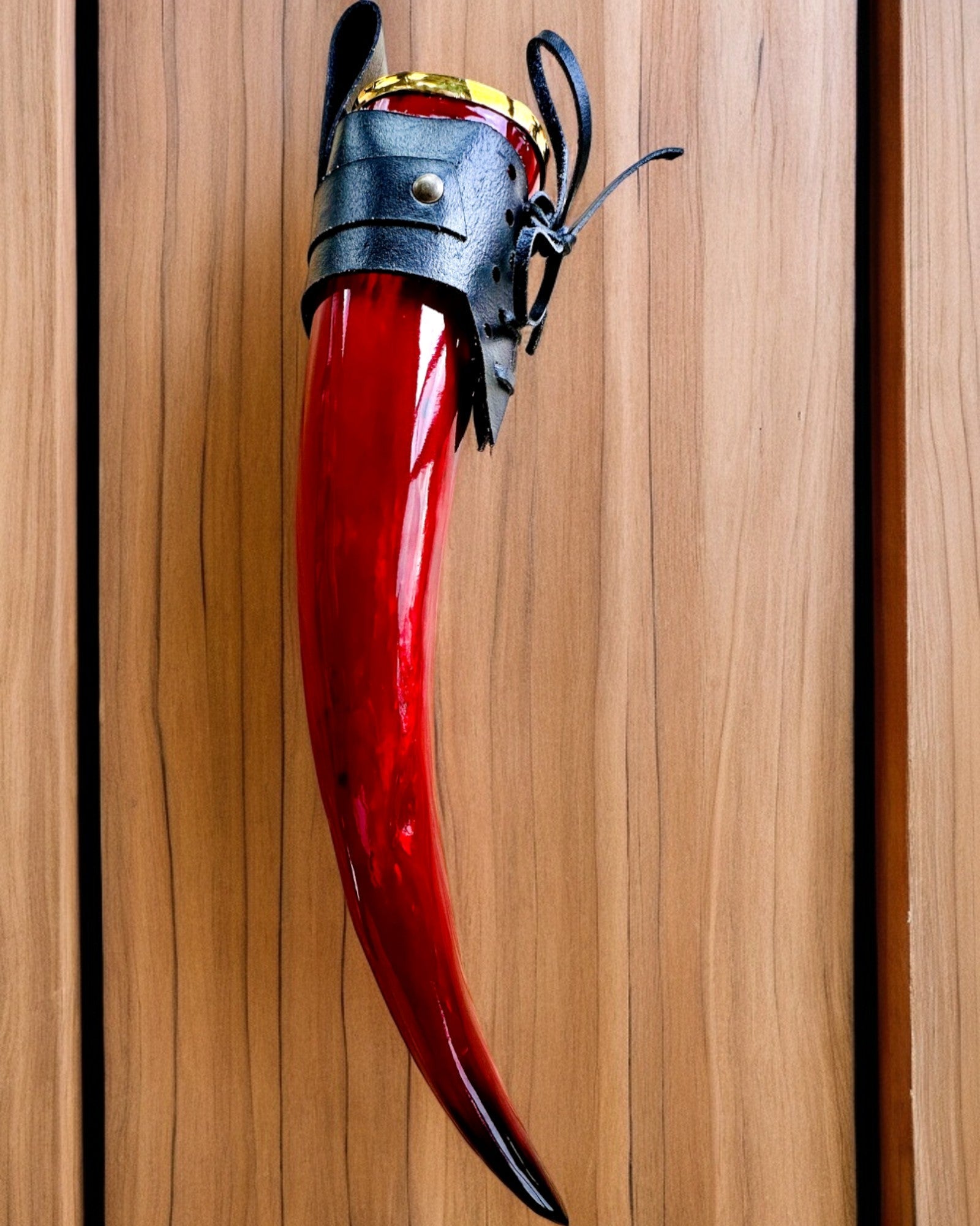 Ratnička rogova šalica - Crvena - s mogućnošću personalizacije gravurom