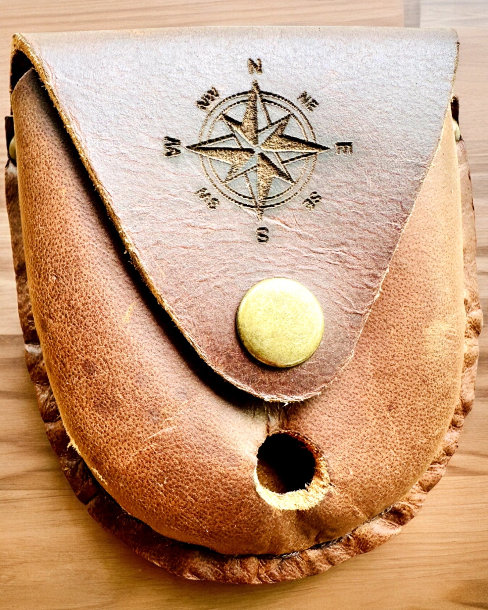 Odinis dėklas „Odkrywca“ - kompaktiškam kompasui arba kišeniniam laikrodžiui - galimybė personalizuoti graviravimu