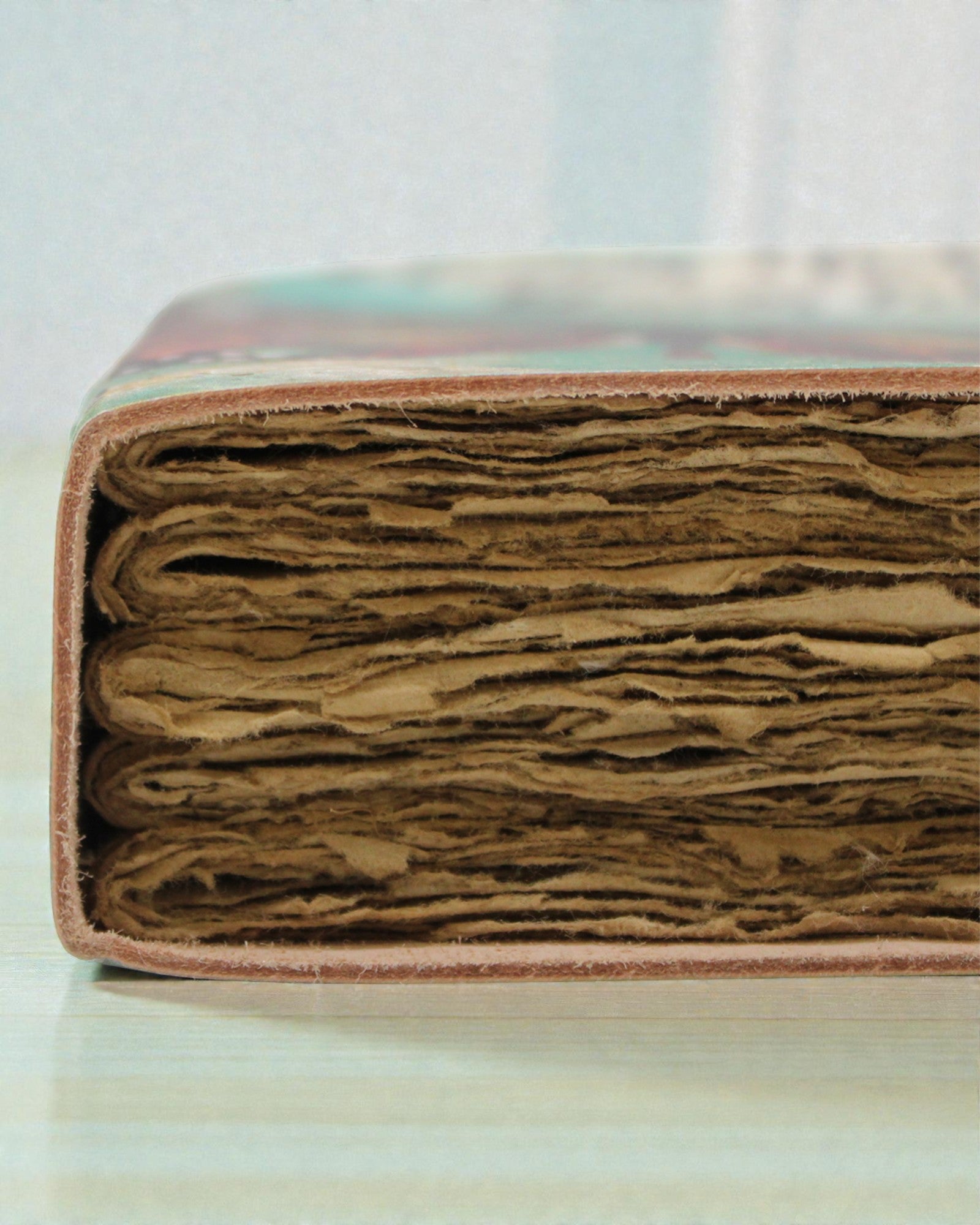 Шкіряний нотатник Метелик натхнення Never Hide Your Wings – 13 × 18 см