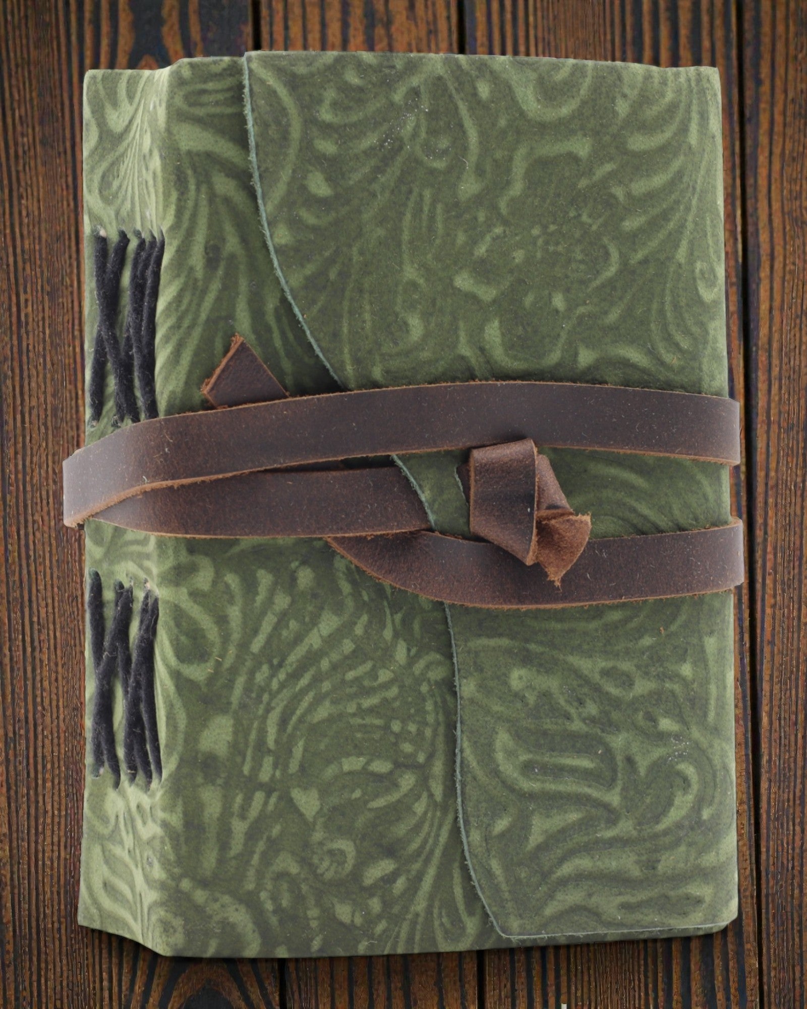 Green Maze senovinio stiliaus – odinė užrašų knygelė su sendintais lapais 12,7 × 8,9 cm