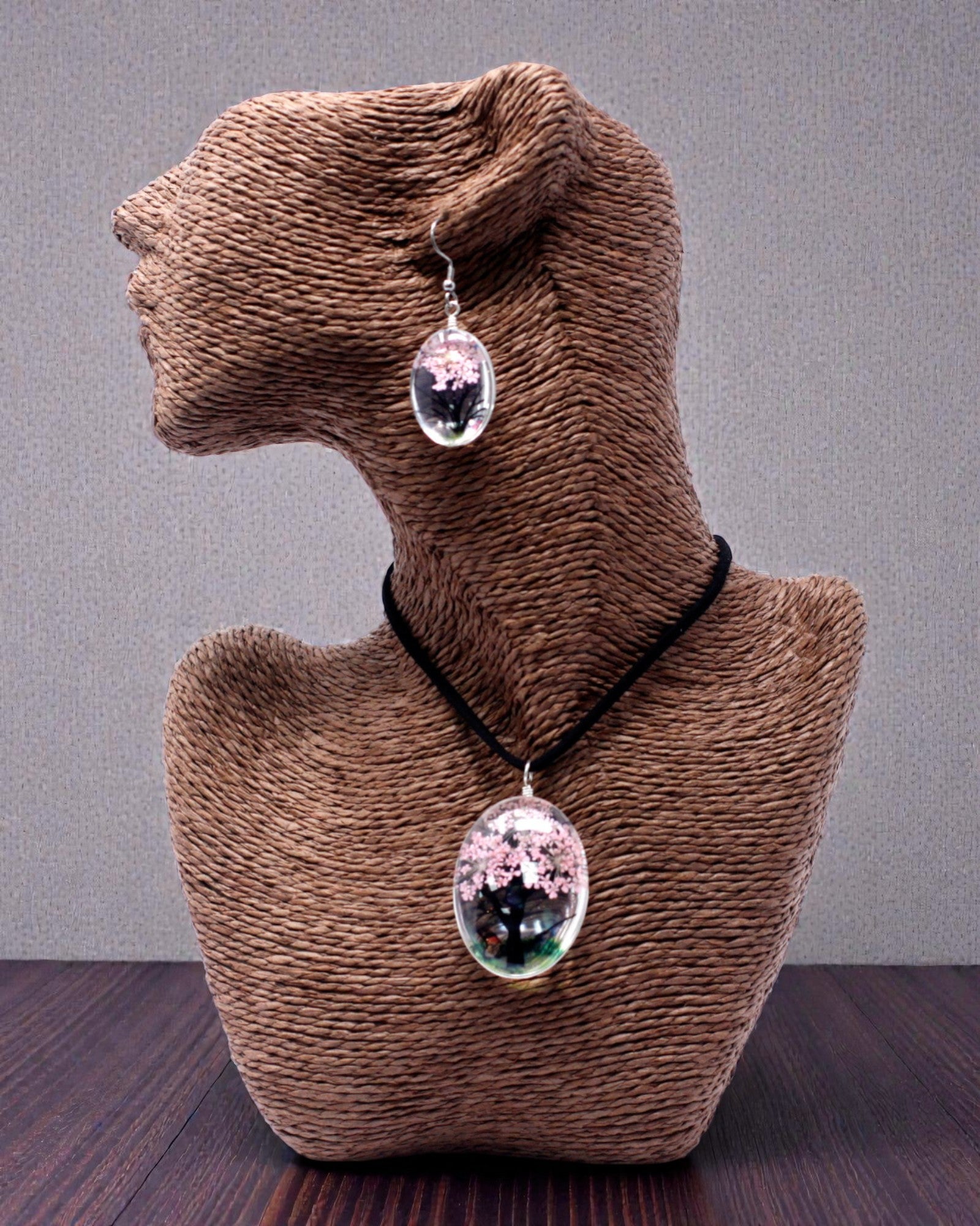 Ružičasti vrt – set nakita s osušenim cvijećem Drvo života