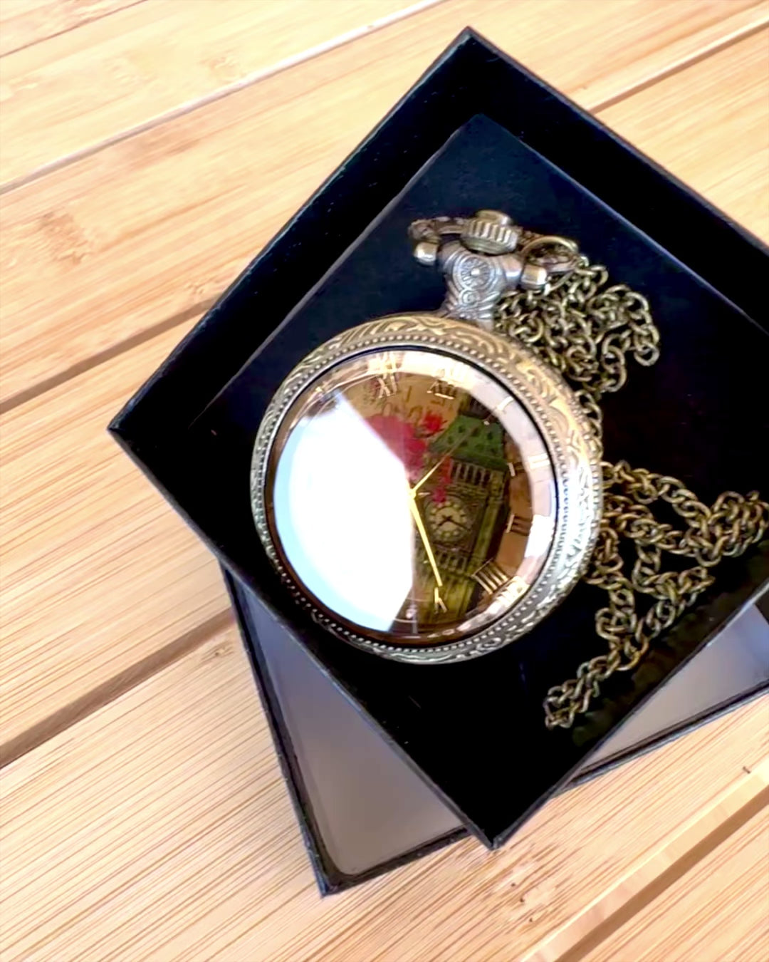 Кишеньковий годинник "Vintage Charm" з персоналізацією гравіюванням на подарунок