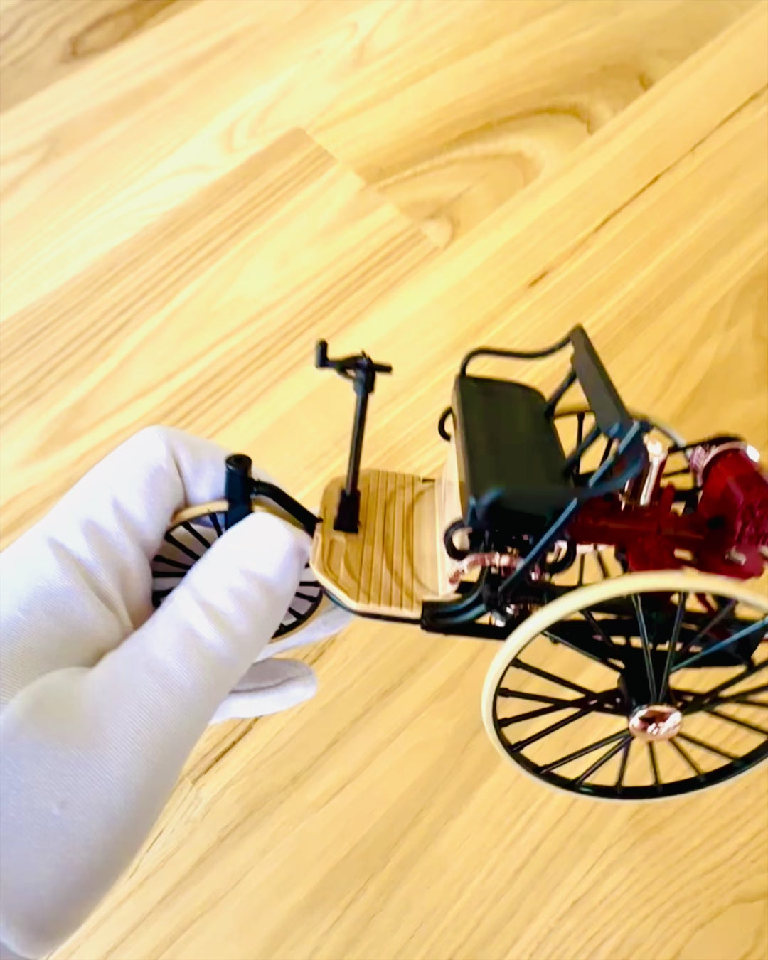 Ретро Триколісний Benz Patent-Motorwagen - Колекційна модель, персоналізація гравіюванням на подарунок