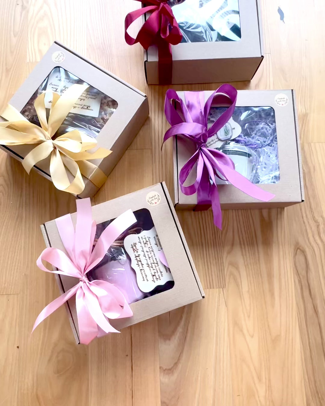 Intenční sójová svíčka Růženín – láska, harmonie a klid srdce, 250 ml, možnost personalizace jako dárek