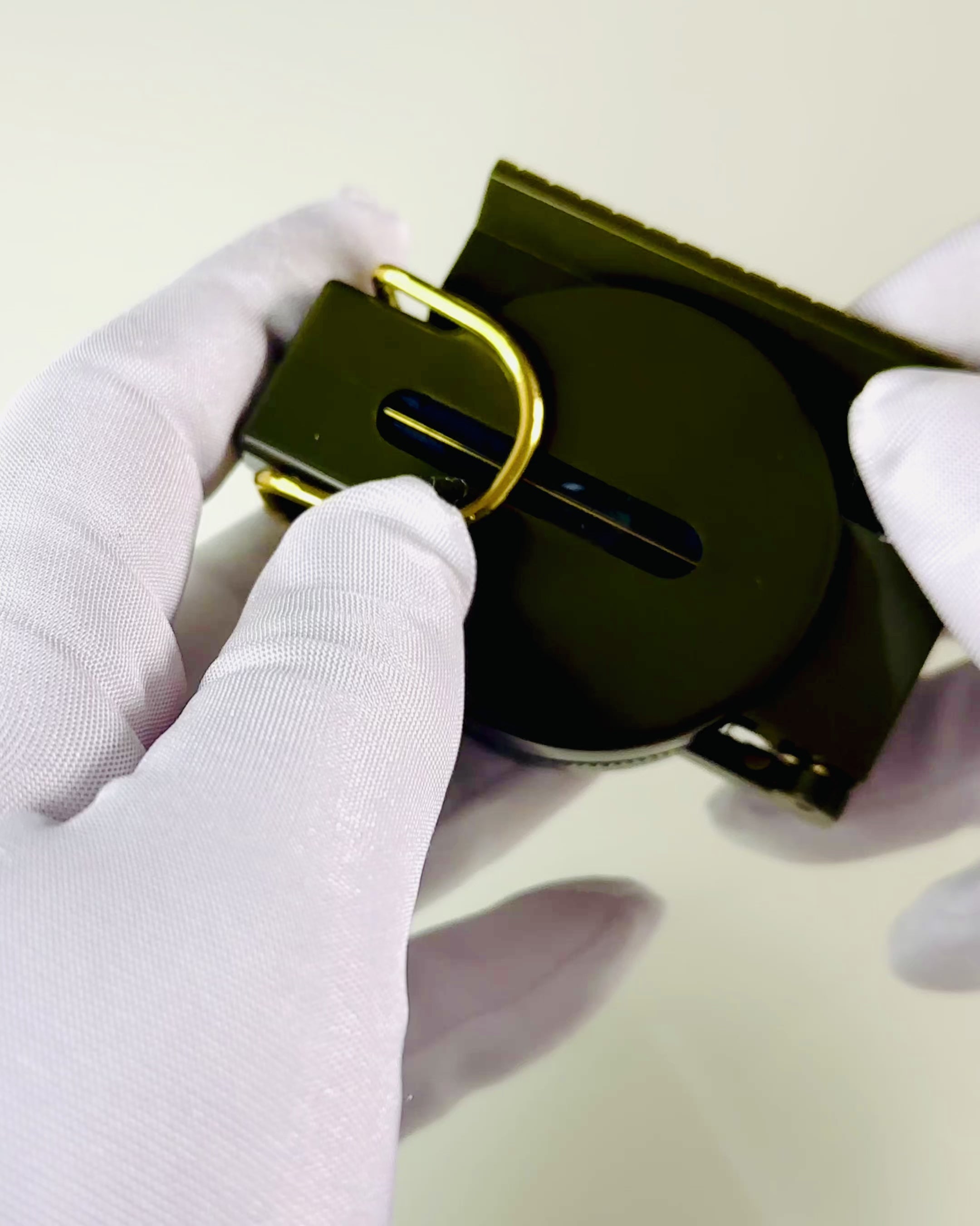 Hartă de Navigație de Înaltă Precizie Rezistentă la Apă în Culoarea Verde Armată – Fiabilă în Orientare, posibilitate de gravare