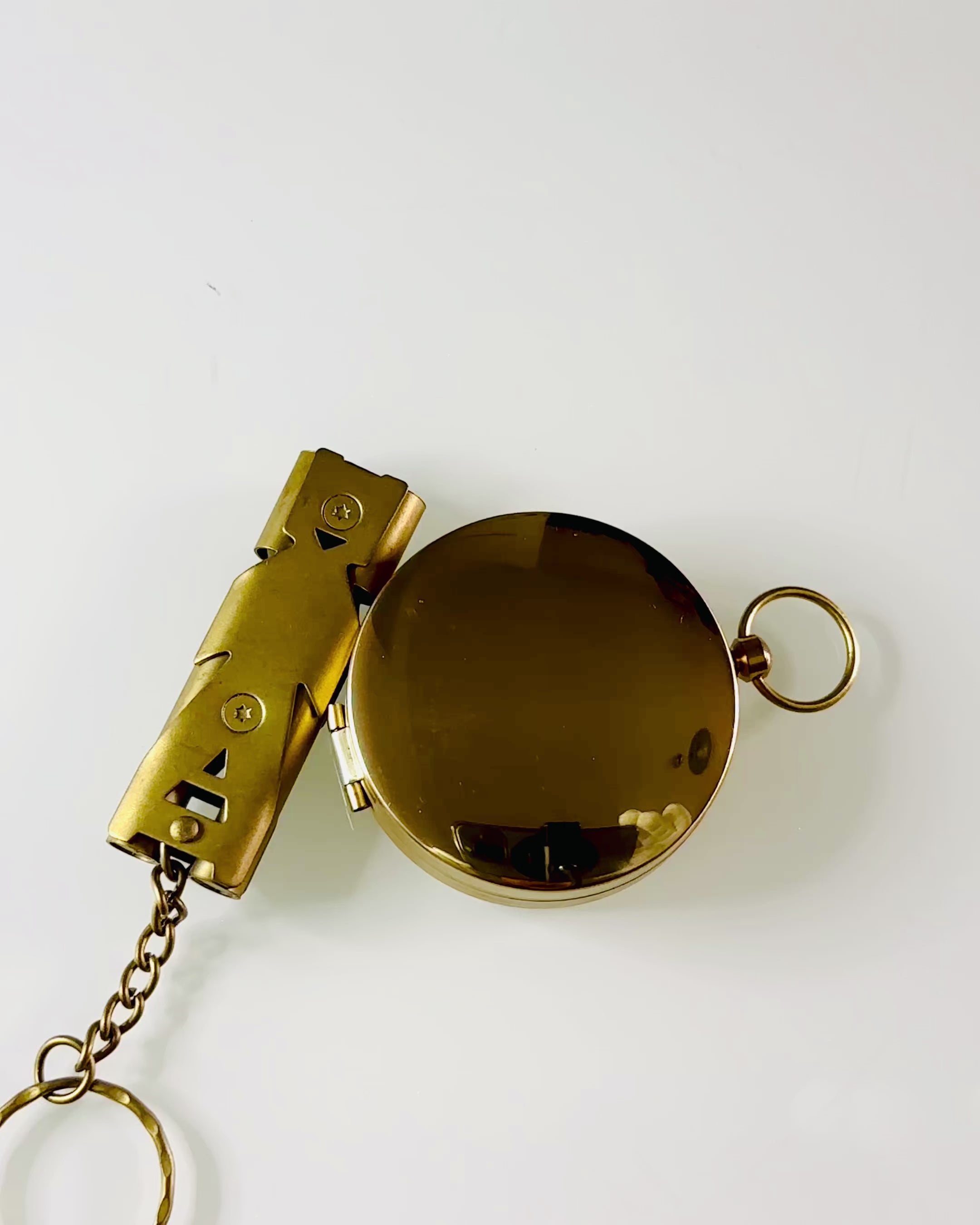 Set Elegant cu Busolă și Fluier de Semnalizare