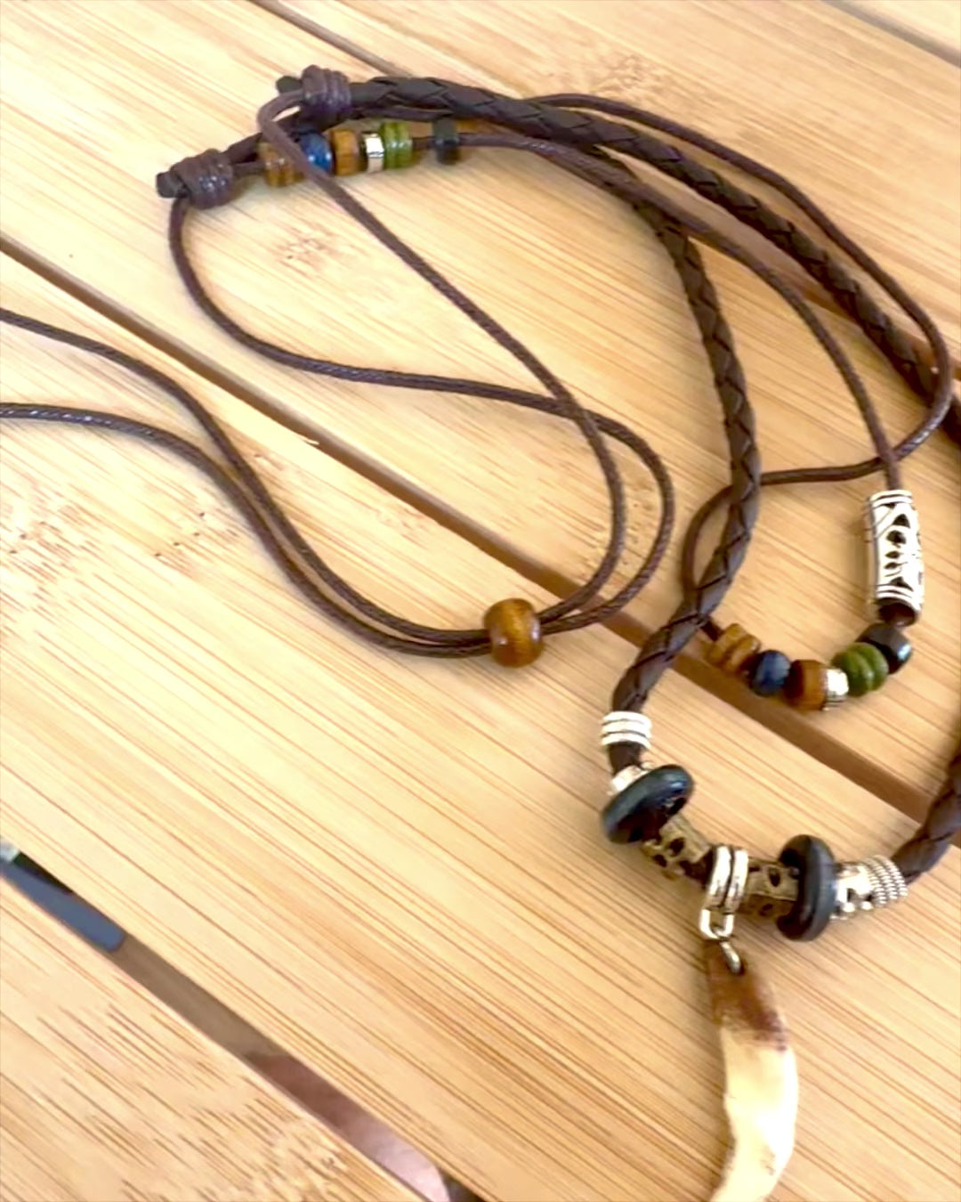 Вовчий Зуб - Намисто Сили - можливість персоналізації гравіюванням на подарунок