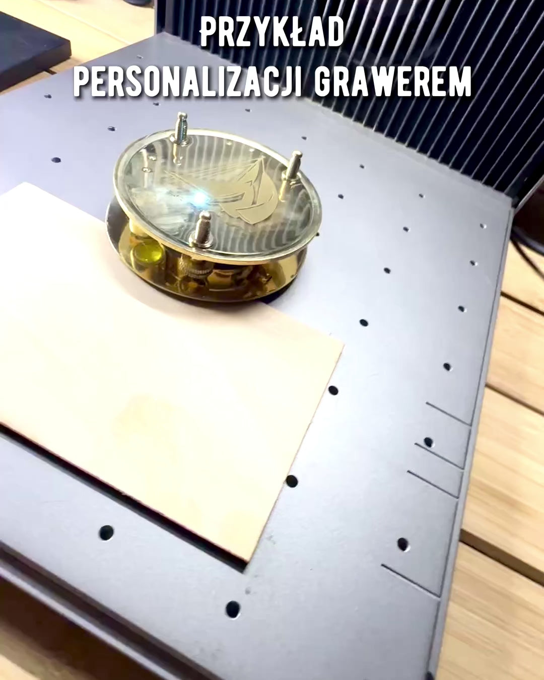 Капітанський компас «Odkrywca 2» - можливість персоналізації гравіюванням на подарунок, 2 варіанти кольорів на вибір