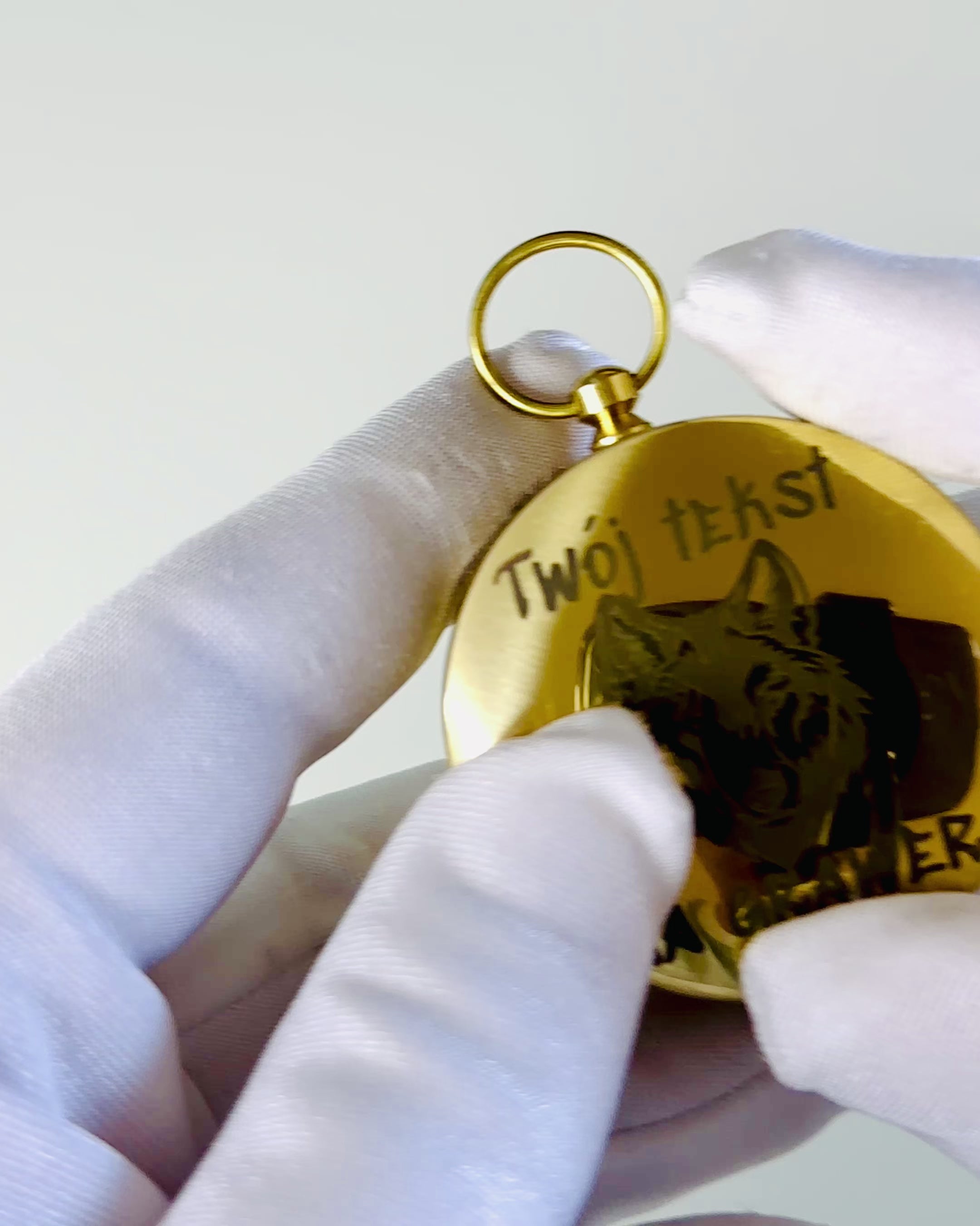 Set Elegant cu Busolă și Fluier de Semnalizare