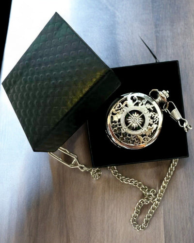 Pocket Compass Silver Color in Retro Style with Openwork Pattern – Elegant and Practical. Engraving