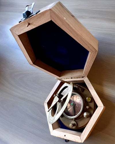 Captain's Compass "Explorer 2" - personalization option with engraving for a gift, 2 color variants to choose from