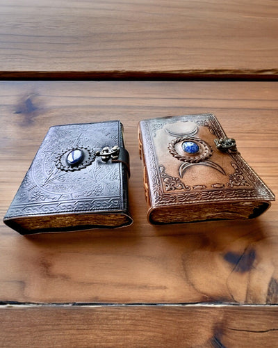 Premium Journal, Antique Design, Leather Notebook "Magic Chronicle" 200 pages, 2 options to choose from, personalization with engraving