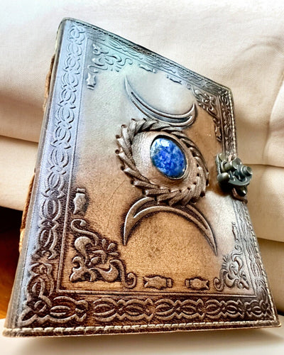 Premium Journal, Antique Design, Leather Notebook "Magic Chronicle" 200 pages, 2 options to choose from, personalization with engraving