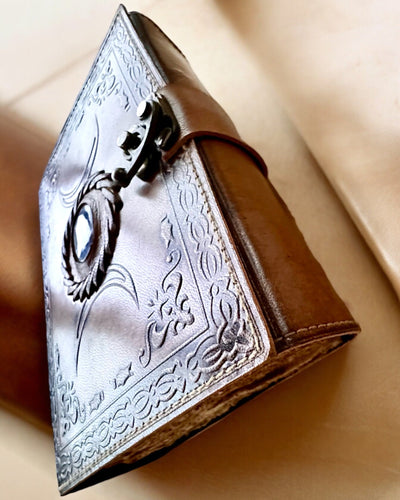 Premium Journal, Antique Design, Leather Notebook "Magic Chronicle" 200 pages, 2 options to choose from, personalization with engraving