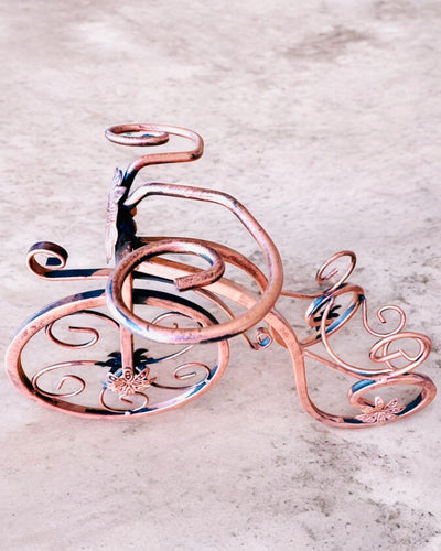 Suport pentru vin „WineCycle” în formă de bicicletă - posibilitate de personalizare cu gravură pentru cadou