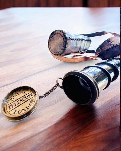 Premium teleskopas „Voyager“ su graviruotu teleskopu ir natūralios odos dėklu, galimybė personalizuoti graviravimu kaip dovaną