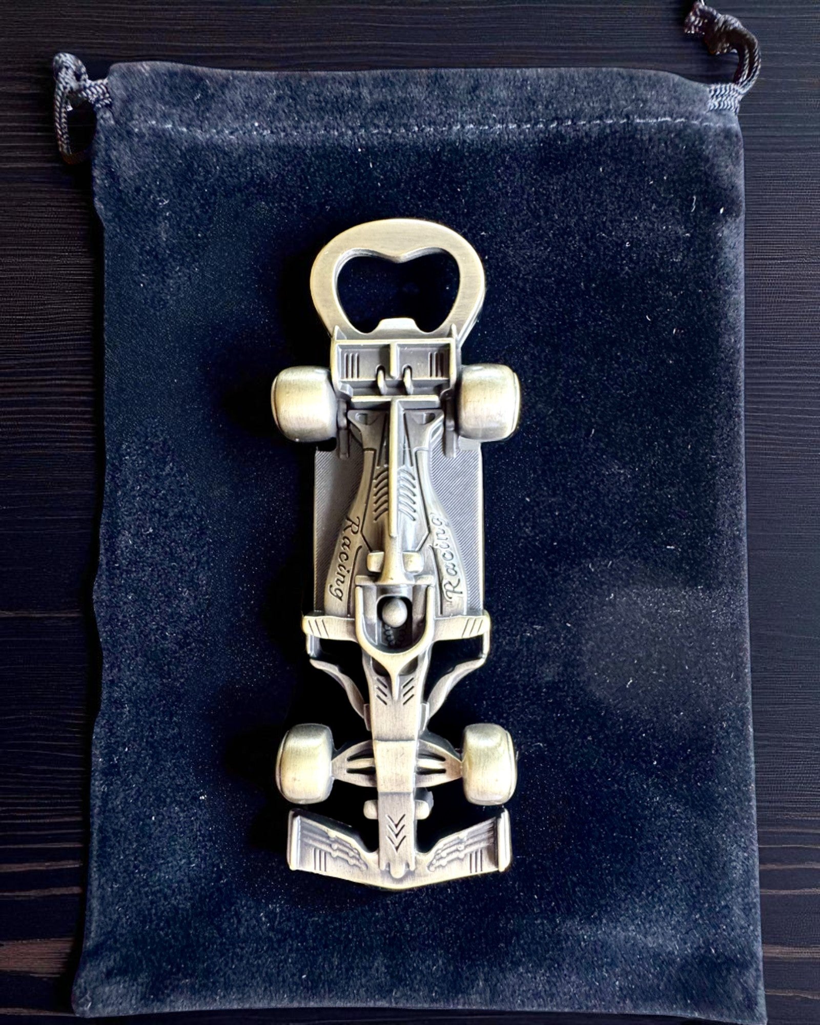 Otvírák na lahve Vintage Motorizace - 3 varianty, personalizace gravírováním jako dárek