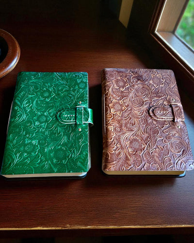 Leather Vintage Notebook "Floralis" – hand-embossed, 400 pages, engraving option, 2 variants