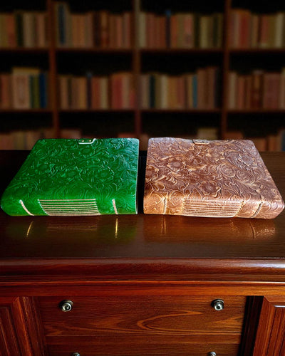 Leather Vintage Notebook "Floralis" – hand-embossed, 400 pages, engraving option, 2 variants