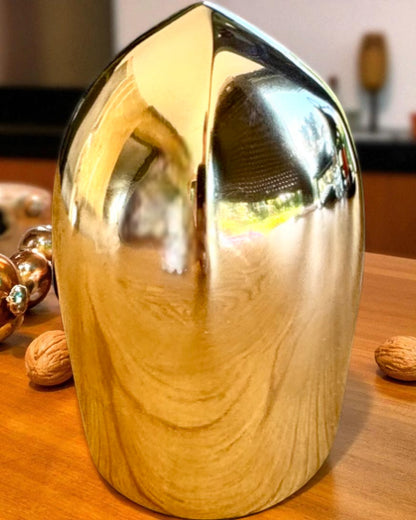 Mini viteški šljem „Guardian” od mjedi – ručno izrađen, 12 cm, s mogućnošću personalizacije gravurom, savršen poklon