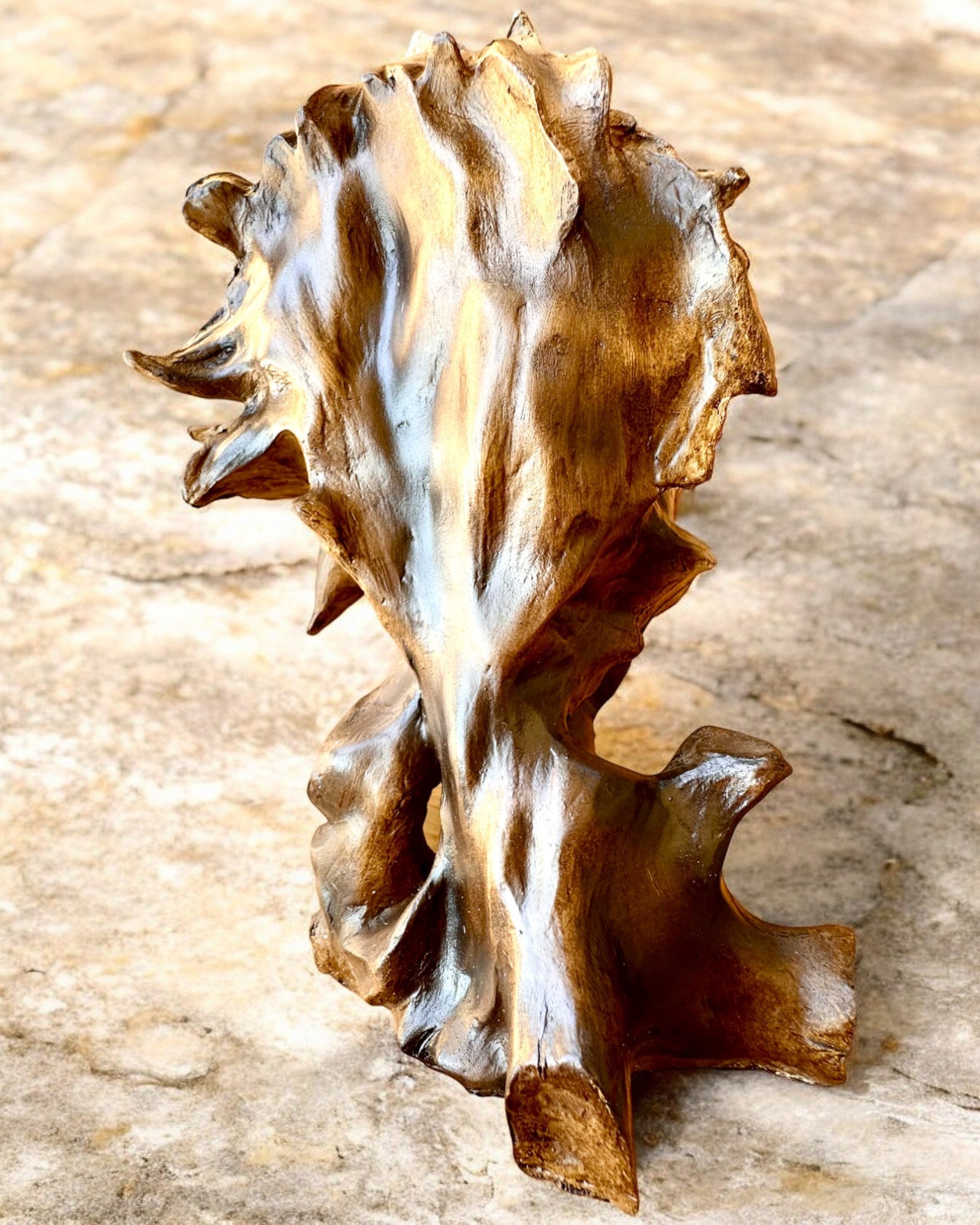 "Lion's Courage" - Resin Figurine, 28 cm tall, with engraving option for a gift