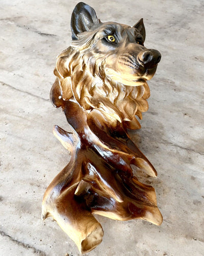 "Wolf Spirit" – Decorative Figurine with Personalization Option via Engraving, Ideal as a Gift