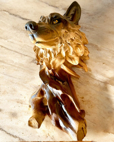 "Wolf Spirit" – Decorative Figurine with Personalization Option via Engraving, Ideal as a Gift