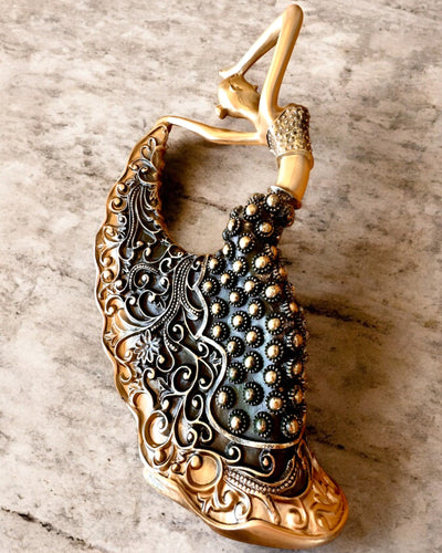 Eleganta skulptūra "Zelta mirdzuma dejotāja", 29 cm augsta, ar iespēju gravēt kā dāvanu