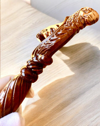 Walking Cane 'King of the Jungle', wooden, customizable with engraving