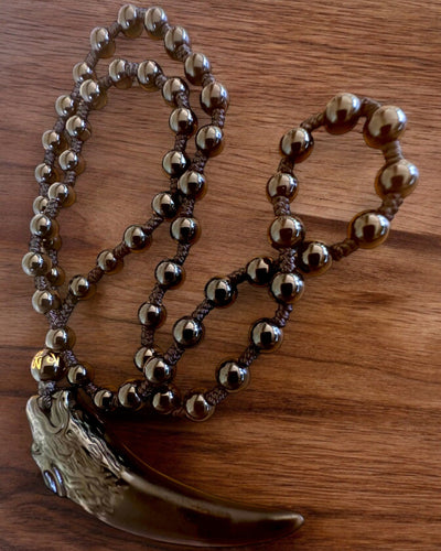 Jadeitinis Vilko Dantis - Jėgos ir Apsaugos Amuletas, galimybė personalizuoti graviravimu kaip dovaną