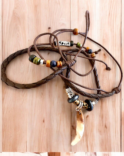 „Vlčí Zub“ – Náhrdelník Síly s Možností Personalizace Gravírováním jako Dárek